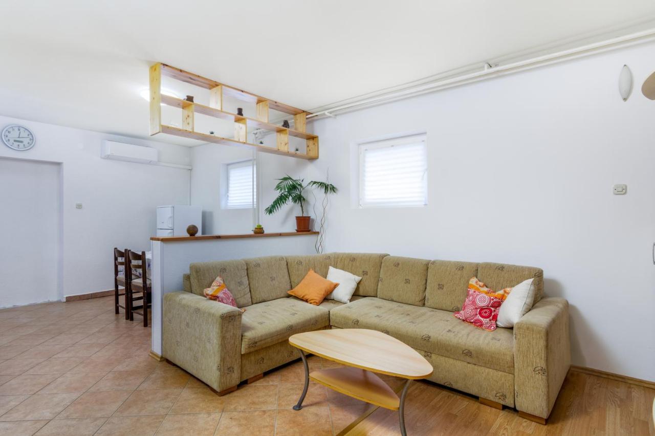 Apartment Buzet 17562A Εξωτερικό φωτογραφία